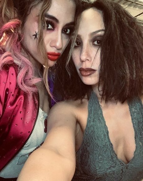 Cheryl Burke xxx model galleries