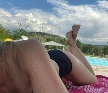 nxtdoormlffeet star porn picture