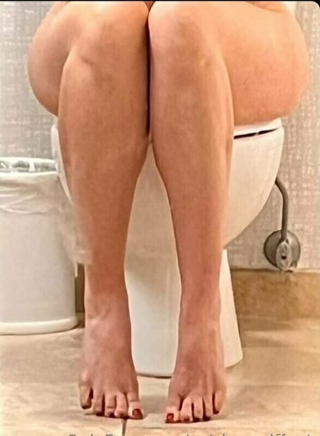 nxtdoormlffeet sexy pornstar photos