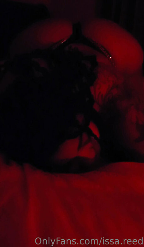 issa reed model nudes photos