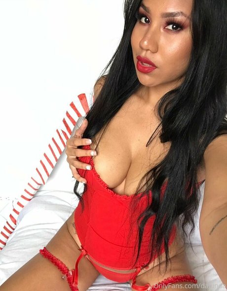 dalunaa star hot image