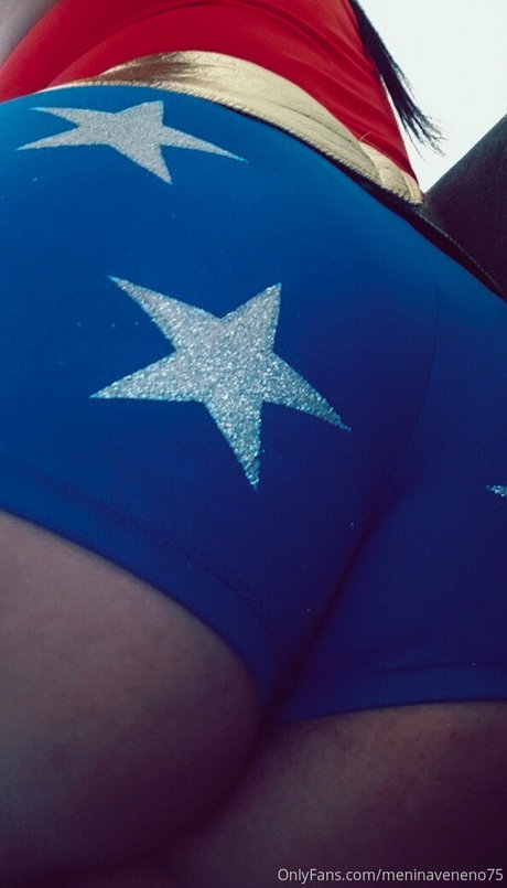 meninaveneno75 model naked img