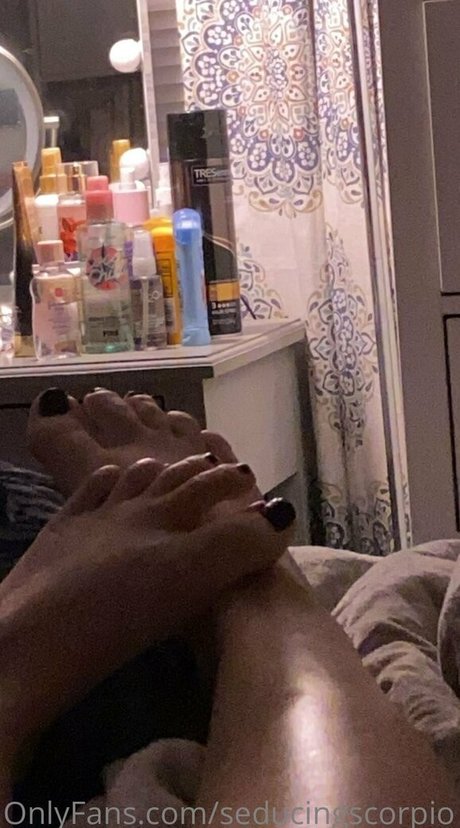 seducingscorpio hd pornstar photo