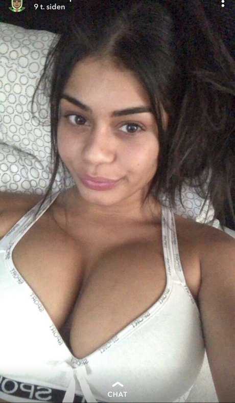 Swedish Nagon model adult picture