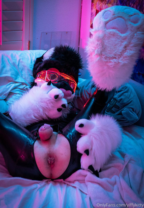 yiffykitty perfect model photo