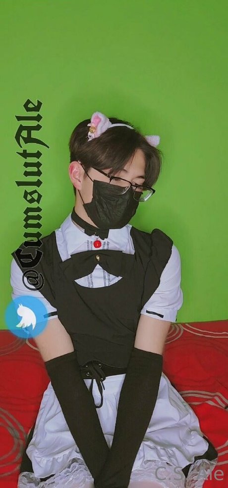 c s ale star naked pic