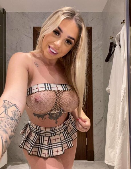 channelsweets exclusive star img