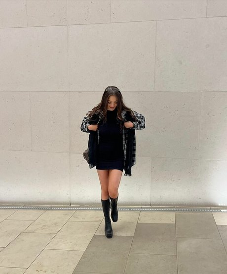 tammii sexy model img