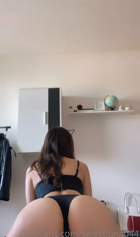 Naomy J star nude galleries