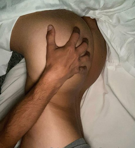 funfitcouplepnw model pic