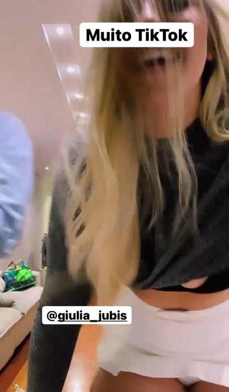 Giulia Porto top star archive