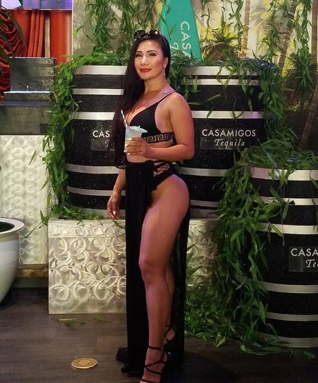 Tina Kham naked model gallery