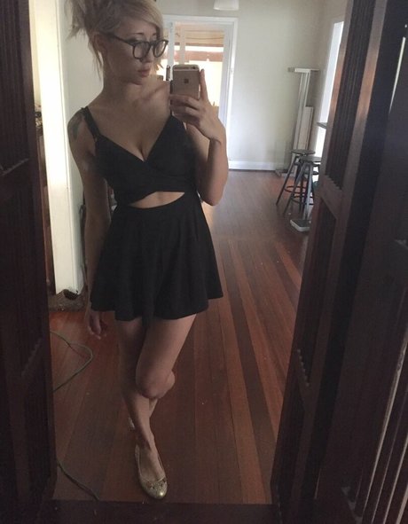 Sinneddonut nude pornstar pics