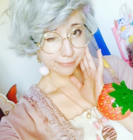 Sinneddonut beautiful model images