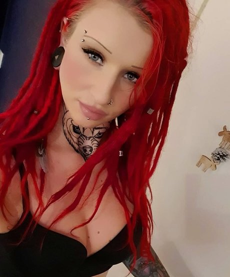 Katzinger model pretty photo