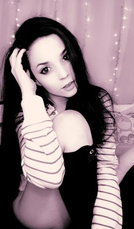 busty solo onlyfans beautiful naked pic