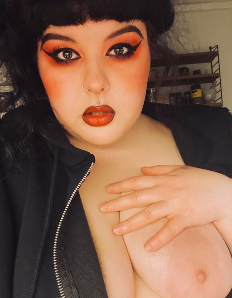 small onlyfans nudes gallery