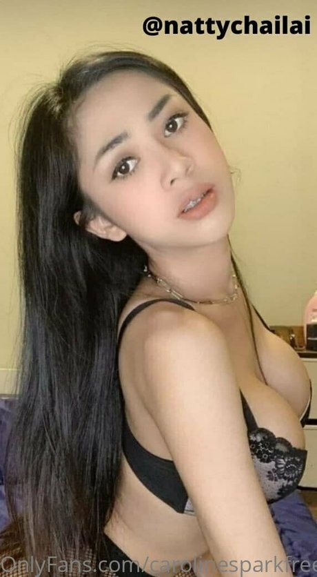 carolinesparkfree sexy model pictures