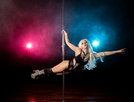 cyanelawless model high quality pic