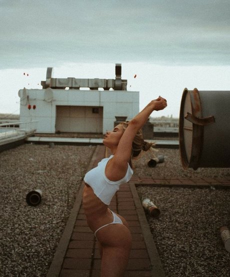 bunny xxx onlyfans hot naked image