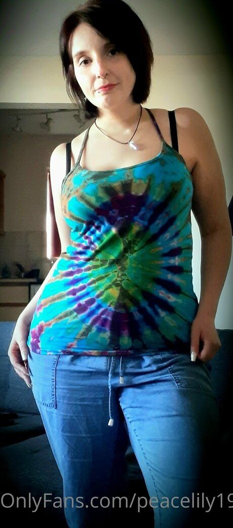 peacelily1993 exclusive star img
