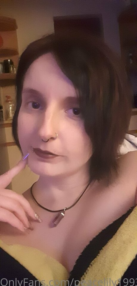 peacelily1993 star erotic image