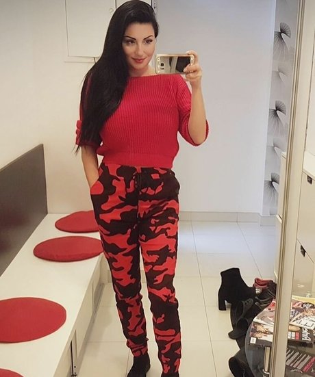 Rita Kyslinger pretty actress image