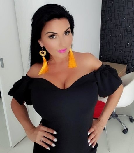 big booty black girls onlyfans exclusive image