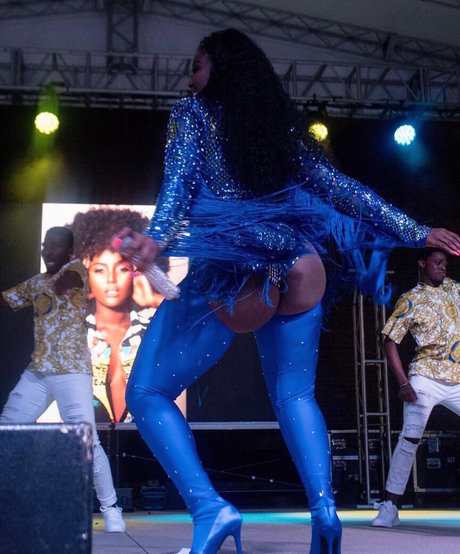 Amara La Negra model high quality pictures