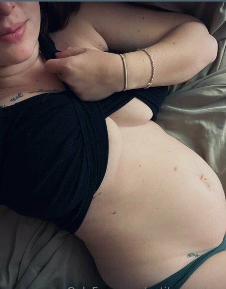 petitepeachyx model nudes image