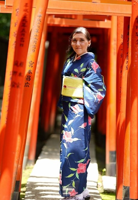 blowjob brunette onlyfans free naked gallery