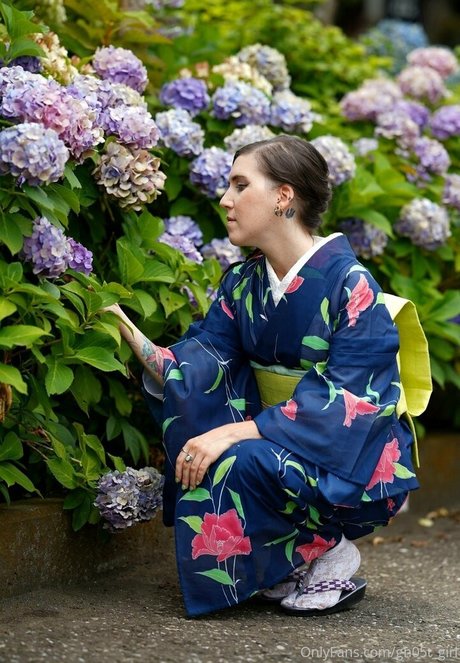 petite blonde onlyfans sex photos