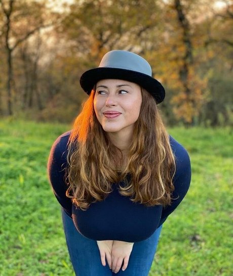 Serena Roberti star pretty pictures