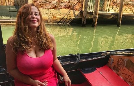 Serena Roberti exclusive pornstar photo