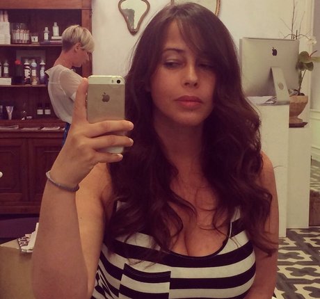 Serena Roberti xxx model image