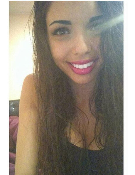 Tara Yazdi hot star pics