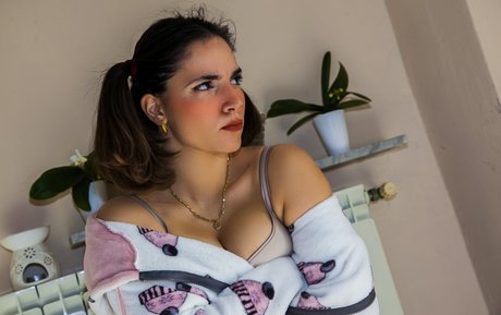 DatMommy star naked archive