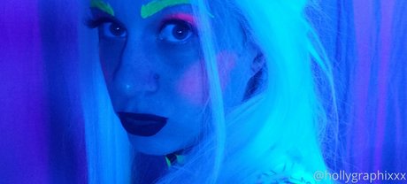 hollygraphixxx model art galleries