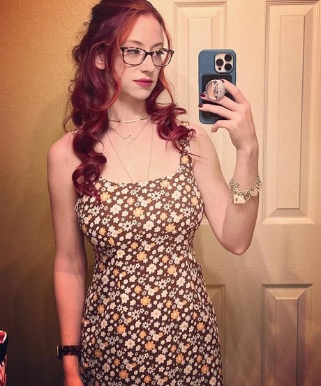 Nickiee Lulu top actress archive