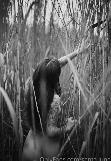 santa luna xxx actress pic