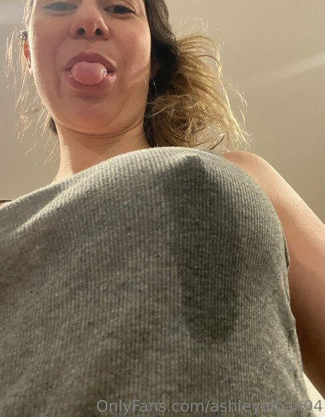 ashleyalban94 pornstar sexy images