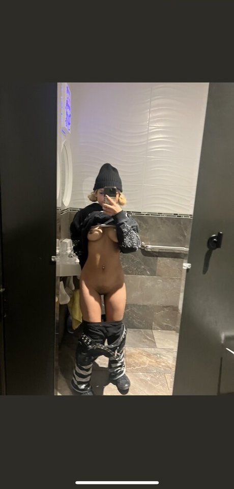 naybaexox exclusive star image