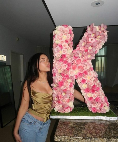 Kezia S model beautiful photos