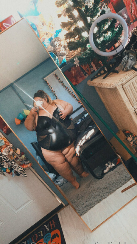 imlivbby pornstar beautiful pic