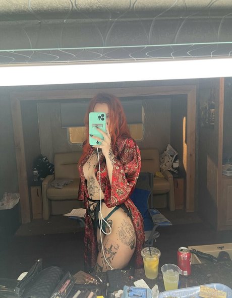 bellathornevip model nude img