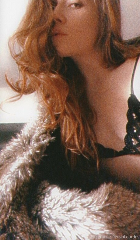 persialourdes star perfect photo