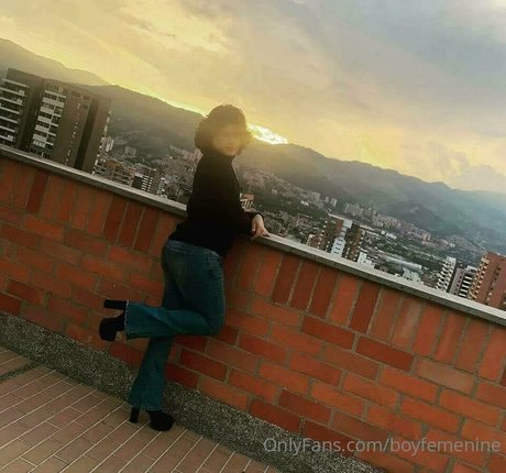 boyfemenine hot model gallery