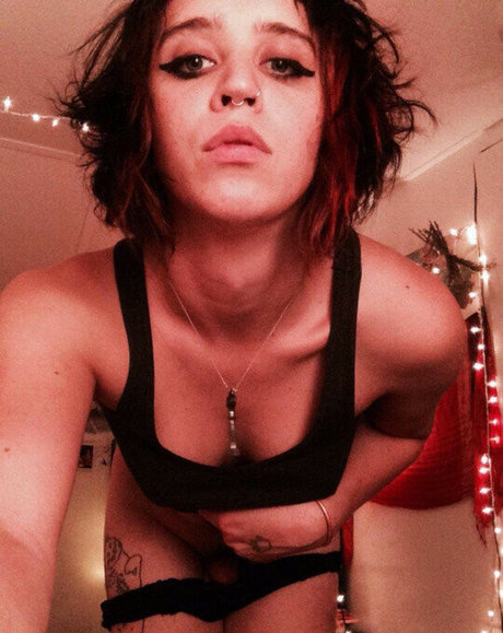 milf young onlyfans art nude gallery