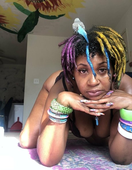 universallovvvve model exclusive archive