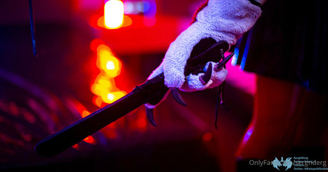 sergnderg erotic model img